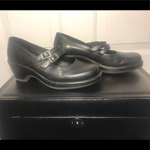 Dansko Josie Mary Jane Clogs 10 Black EUC
